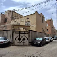 فروش منزل مسکونی ۲ طبقه (همکف + ۱ طبقه)|فروش خانه و ویلا|اصفهان, خوراسگان|دیوار