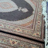 فرش دستباف مشکی
