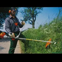 علف زنی باغ و باغچه