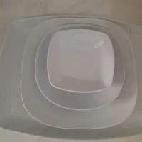 ظروف پذیرایی و میز خیاطی