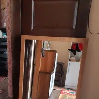 اینه قدی .  با قاب چوبی ..