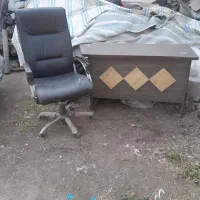 میز تحریر و صندلی چرخدار در حد نو|میز تحریر و کامپیوتر|رشت, سعدی (تختی)|دیوار