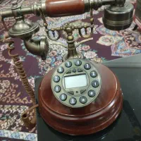 تلفن رو میزی