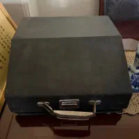 ماشین تایپ اریکا آلمانی فارسی نویس همراه باکس ۱۹۶۰|کلکسیون اشیاء عتیقه|تهران, دروس|دیوار