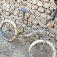 دوچرخه 16 سالم سالم مشکی هست خاک داره توی عکس|دوچرخه، اسکیت، اسکوتر|زابل, |دیوار