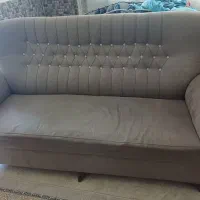 یک دست مبل  ۷ نفره با یه دست میز ناهار خوری ۶ نفر