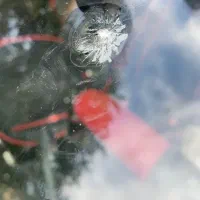 ترمیم ترک و سنگ خوردگی شیشه خودرو ساری