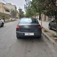 مگان ۲۰۰۰ اتومات|خودرو سواری و وانت|اصفهان, کوی امیریه|دیوار