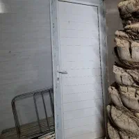 فروش یک عدد درب UpYC به همراه چهار چوب
