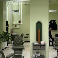 ارایشگر اقا