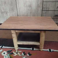 میز چوبی