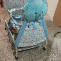 گهواره کودک خرسی در حد نو|تخت و صندلی بچه|یزد, |دیوار