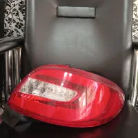 یک عدد چراغ عقب سمت شاگرد ۲۰۷