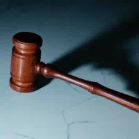 وکیل پایه یک دادگستری.پذیرش کار در همه استانها