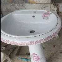 روشویی گلی یک ساله در انباری بوده