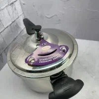 زودپز مایر آلمانی کف چدن/درب پیرکس/جهیزیه|ظروف پختوپز|آباده, |دیوار