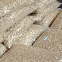 پوشال بستر پرندگان و حیوانات خانگی
