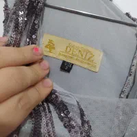 پیراهن مجلسی|لباس|میانه, |دیوار