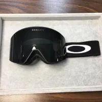 عینک اسکی اوکلی