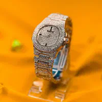 ساعت نگینی کورال مردانه و زنانه