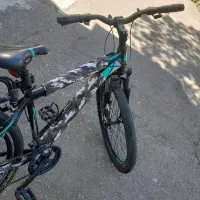 دوچرخه اولمپیا|دوچرخه، اسکیت، اسکوتر|رشت, هلال احمر|دیوار