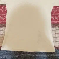 یه عدد تیشرت در حد نو و رکابی نو