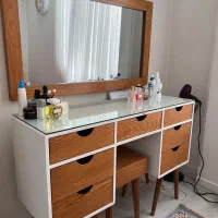میز آرایش و کنار تختی