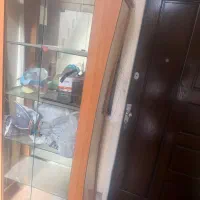 ویترین شیشه ای