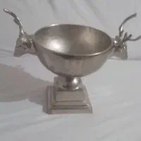 ظروف پذیرایی فلزی نقره ای