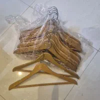چوب لباسی چوب کار