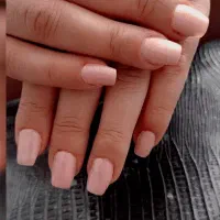 کاشت ناخن|خدمات آرایشگری و زیبایی|بروجرد, |دیوار