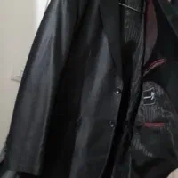 کت تک|لباس|ری, سیزده آبان|دیوار