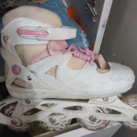 اسکیت صورتی