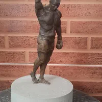 تندیس بوکسور از جنس برنج و سرب