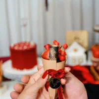 تولید انواع گیفت نامزدی، حنابندان، یلدایی، دندونی