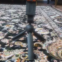 سه پایه نگهدارنده گوشی