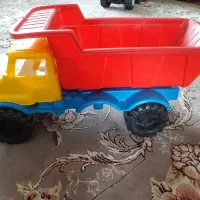 ماشین اسباب بازی بچه سالم