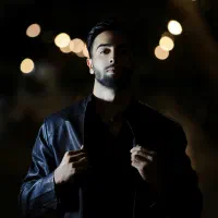 آموزش خصوصی ارایشگری همراه با رنگ‌ و فشیال