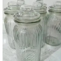 تعدادی ظروف آشپزخانه