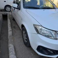 ساینا در حد|خودرو سواری و وانت|بیرجند, |دیوار