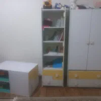 واگذاری سه تیکه کمد به صورت رایگان