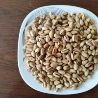 پسته اکبری خام درجه یک، انس ۲۵