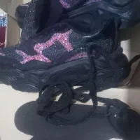 کفش فقط ۱۰۰تومن