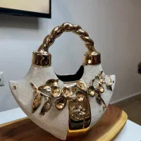 دو عدد مجسمه دکوری طلایی سالم و شیک