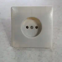 کلیدوپریز و داخل حیاطی و مهتابی فلورسنت فروشی|لامپ و چراغ|فردوس (خراسان), |دیوار