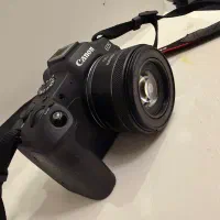 دوربین حرفه‌ای کنون R8|دوربین عکاسی و فیلم‌برداری|قم, چهار امامزاده|دیوار