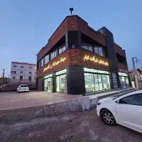 مغازه-تجاری-دونبش-130-متری-لوکیشن-عالی