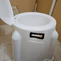 توالت فرنگی سیار دور بسته پلاستیکی