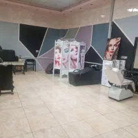 فروش تابلو و وسایل سالن زیبایی|آرایشگاه و سالن‌های زیبایی|یاسوج, |دیوار