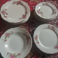 ظرف چینی گل سرخی قدیمی